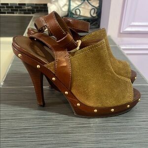 Tory Burch Brown Leather Mules | Size 9 | Wooden Platform Clogs with Gold Studs